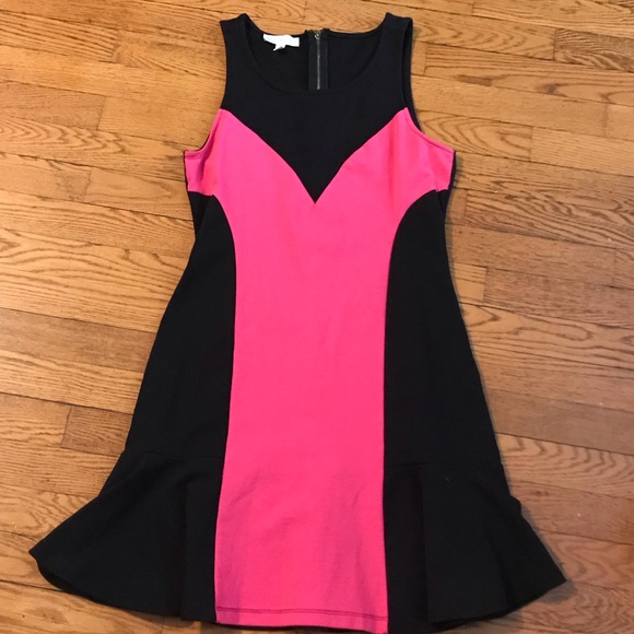 Nicki Minaj Dresses & Skirts - Nicki Minaj LBD short and sexy dress with ruffles